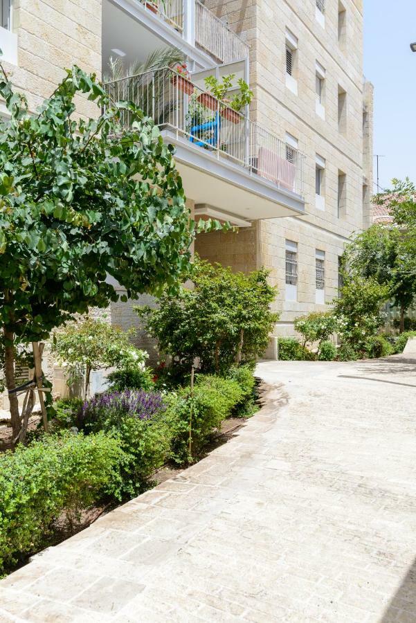 Design & Veranda Next To Mahane Yehuda Market By Feelhome Jerusalem Exterior photo