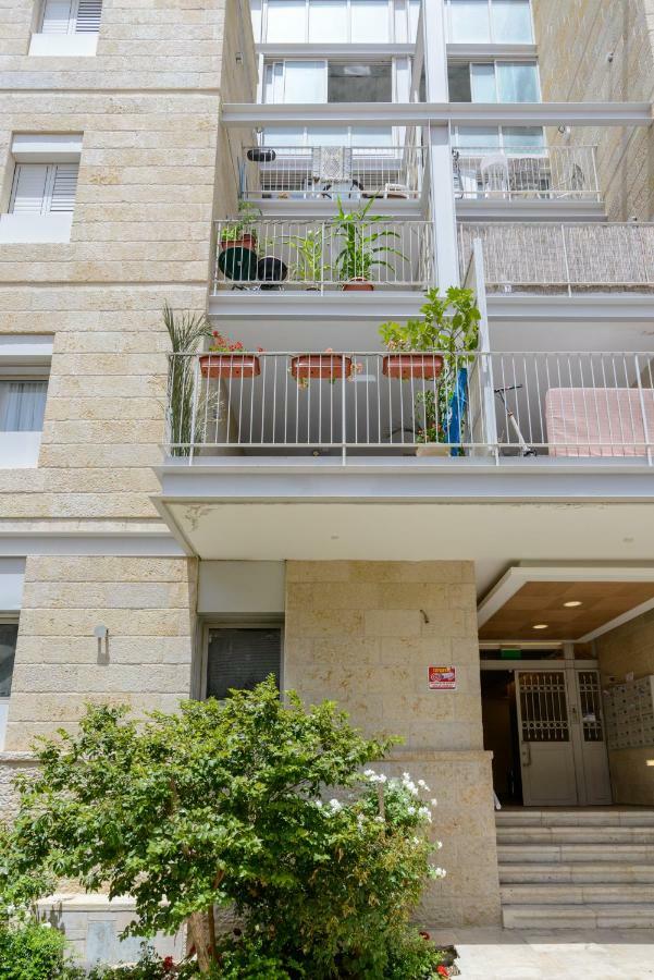 Design & Veranda Next To Mahane Yehuda Market By Feelhome Jerusalem Exterior photo